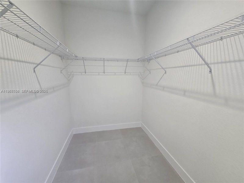 Spacious, unfurnished interior of a new home in , Homestead (Image 27).