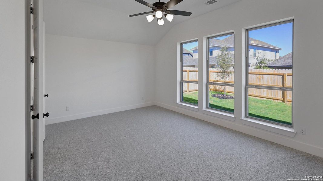 Spacious, unfurnished interior of a new home in Corley Farms 50', Boerne (Image 14). Spacious, unfurnished interior of a new home in Corley Farms 50', Boerne (Image 14).