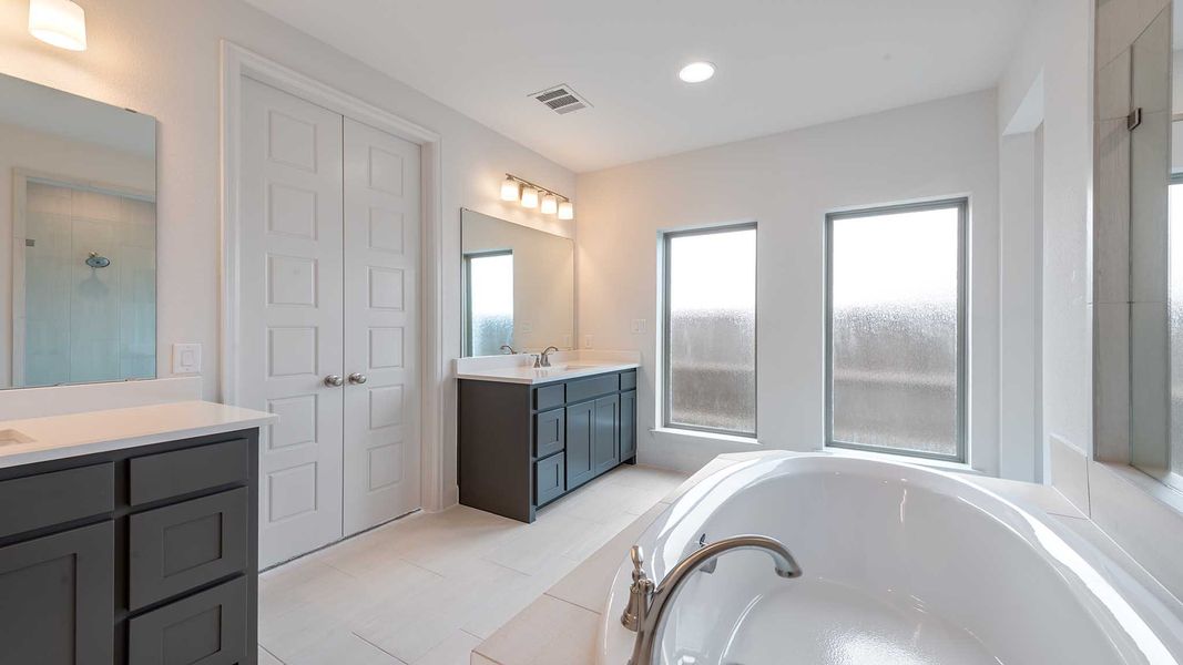 Furnished interior view inside a new home in Meraki, Forney (Image 13).