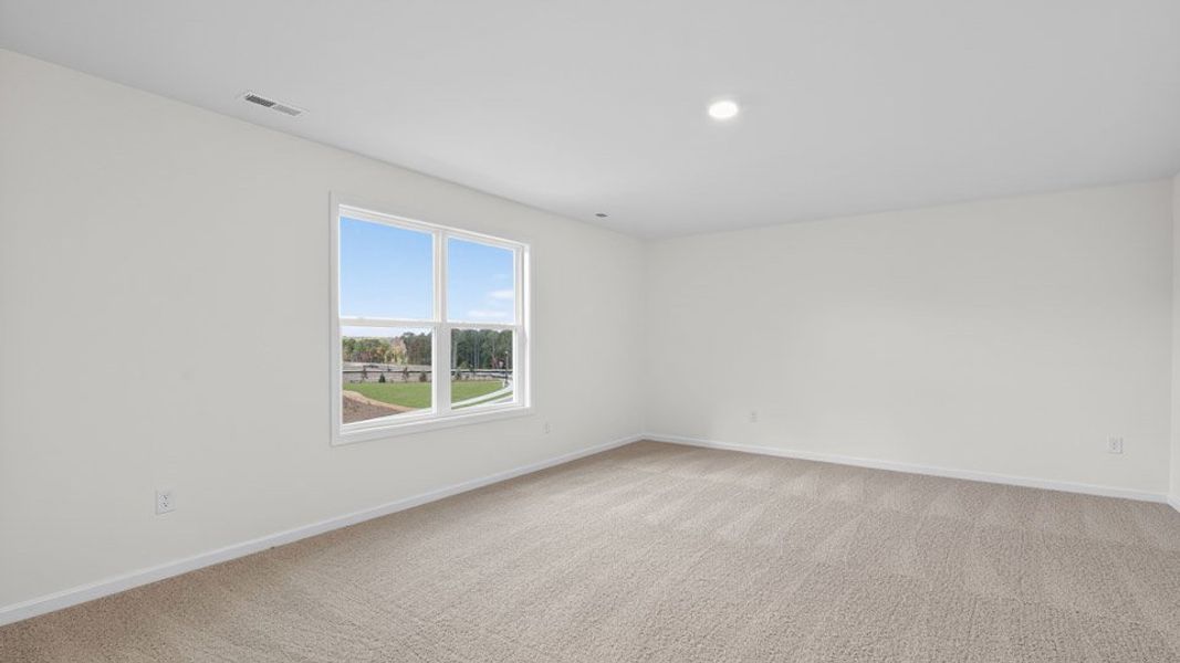 Spacious, unfurnished interior of a new home in Kalas Falls, Wake Forest (Image 15).
