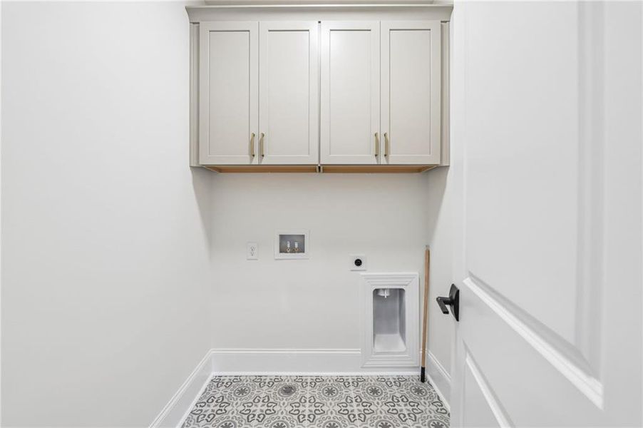 Spacious, unfurnished interior of a new home in Waterhaven, Cumming (Image 35).