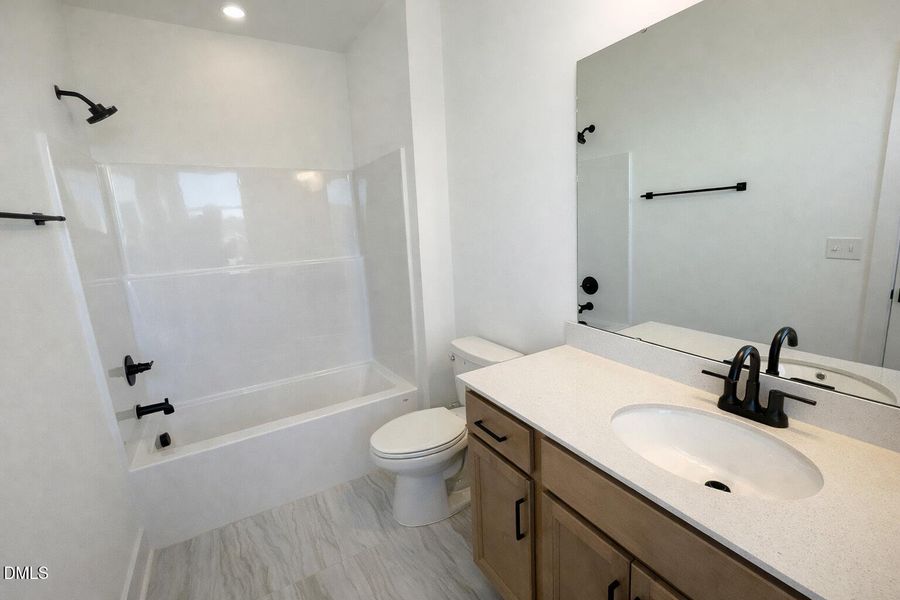 AD1C8FF8-3DAB-406B-93FE-912991613971 (1) AD1C8FF8-3DAB-406B-93FE-912991613971 (1)