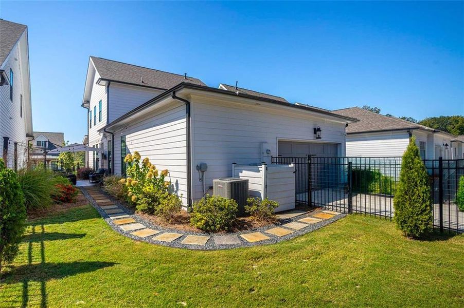 Front exterior of a new home in Idylwilde, Canton, GA, highlighting curb appeal (Image 24).