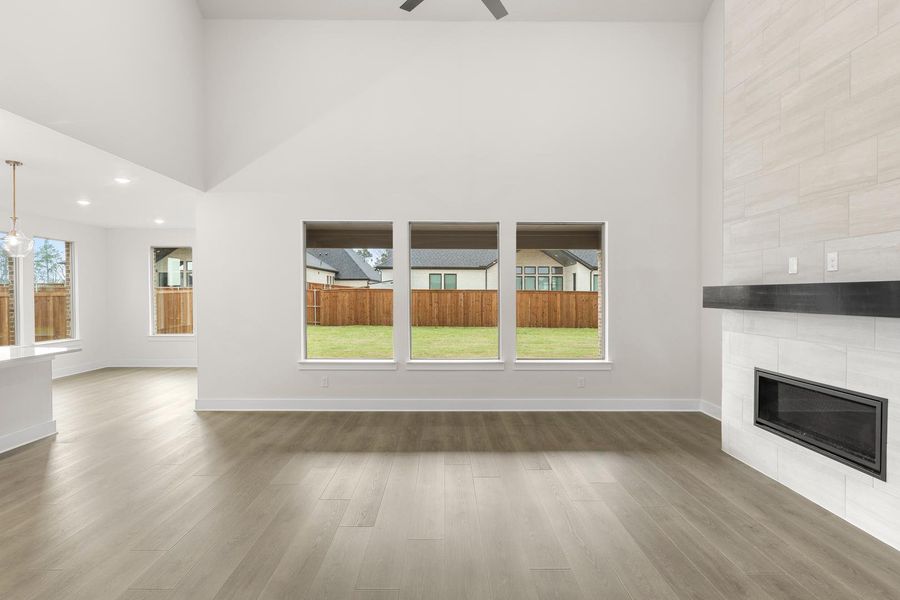 Spacious, unfurnished interior of a new home in Somerset Park, Rockwall (Image 20). Spacious, unfurnished interior of a new home in Somerset Park, Rockwall (Image 20).