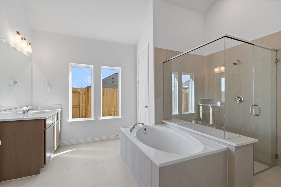 Furnished interior view inside a new home in Wildrye, Waller (Image 13).