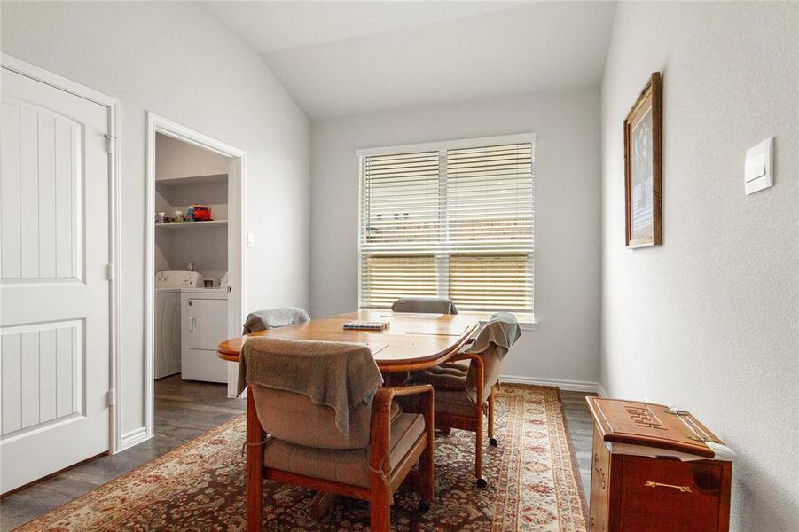 Furnished interior view inside a new home in Saddle Creek, Waco (Image 12).