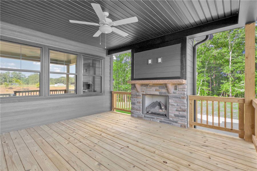 Image 37 of a home in Cross Creek Golf Club.