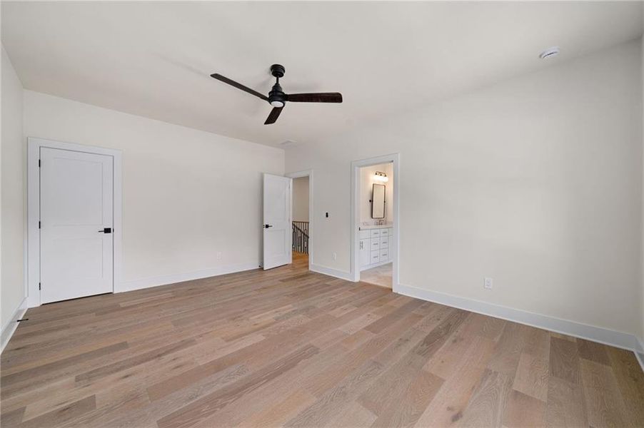 Spacious, unfurnished interior of a new home in , Atlanta (Image 43).
