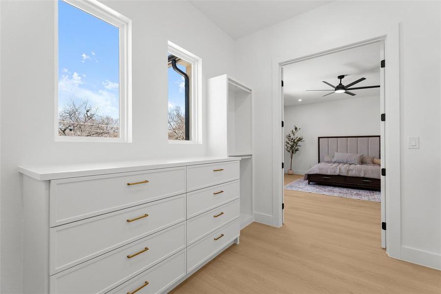 Furnished interior view inside a new home in , Dallas (Image 24). Furnished interior view inside a new home in , Dallas (Image 24).