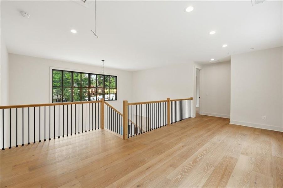 Spacious, unfurnished interior of a new home in , Alpharetta (Image 50).