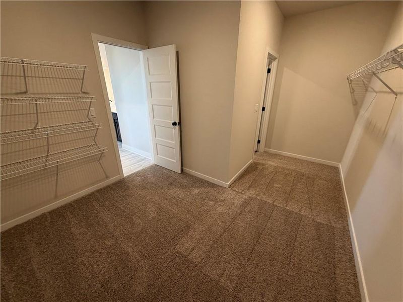 Spacious, unfurnished interior of a new home in Pinecrest Ridge, Dacula (Image 29).