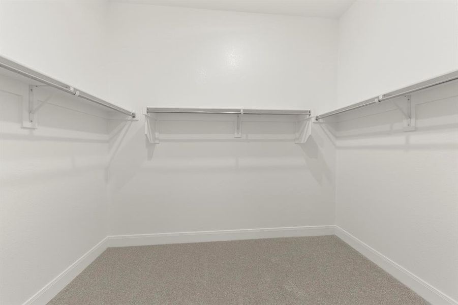 18. 5412 Archeron - Closet