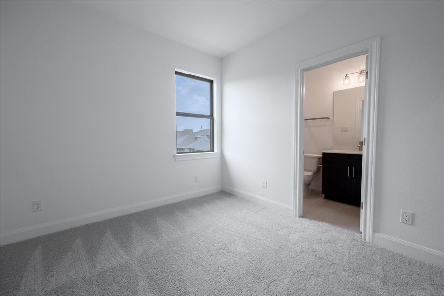 Image 4 of a home in Sunterra. Image 4 of a home in Sunterra.