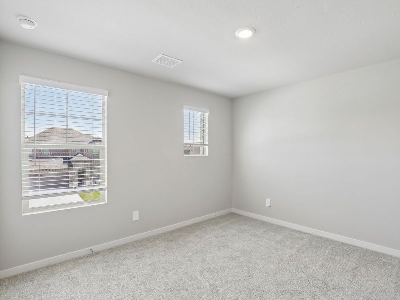 Spacious, unfurnished interior of a new home in Windmore, Princeton (Image 17).