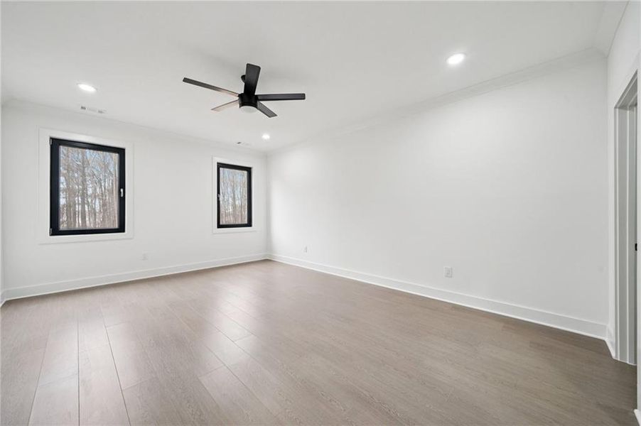 Spacious, unfurnished interior of a new home in , Auburn (Image 28).