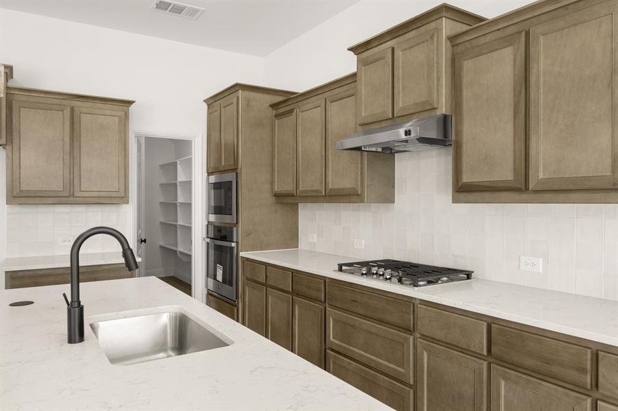 1005 Butterfly- Kitchen-3 1005 Butterfly- Kitchen-3