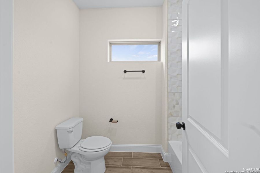 Image 44 of a home in .