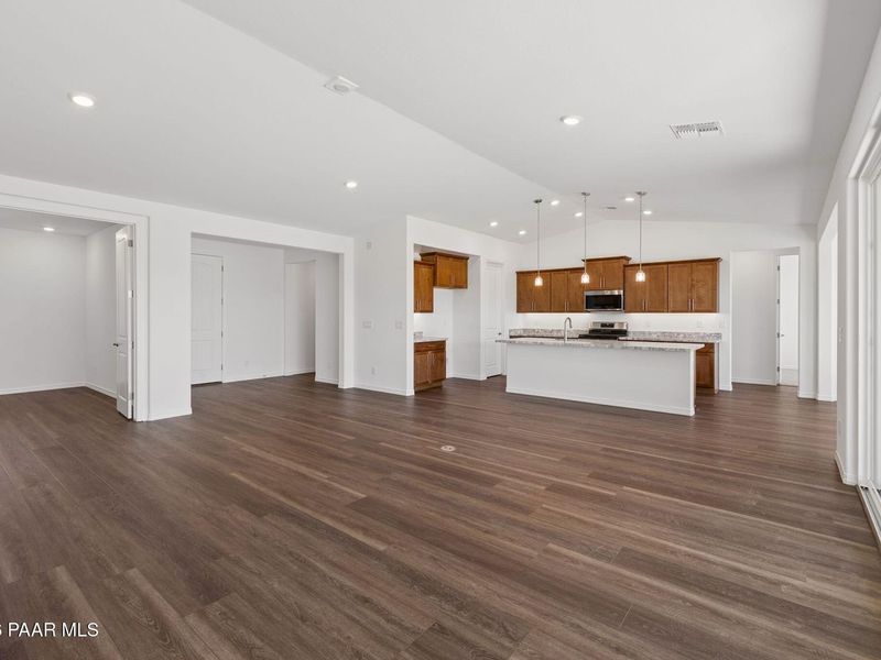 Spacious, unfurnished interior of a new home in Westwood, Prescott (Image 18).