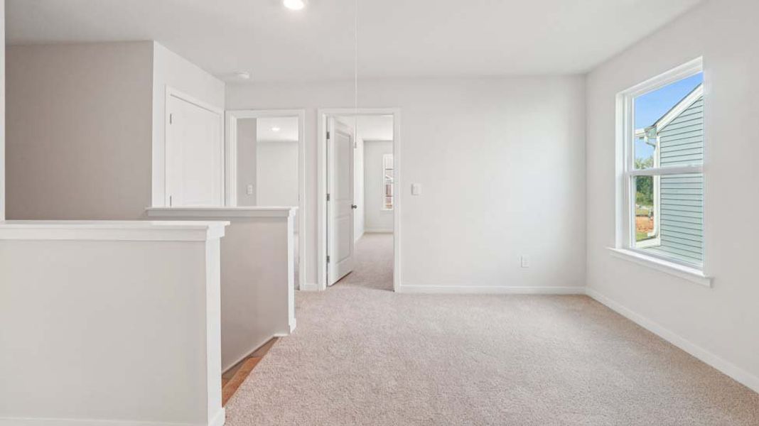 Spacious, unfurnished interior of a new home in Huffman Ridge, Hickory (Image 14).