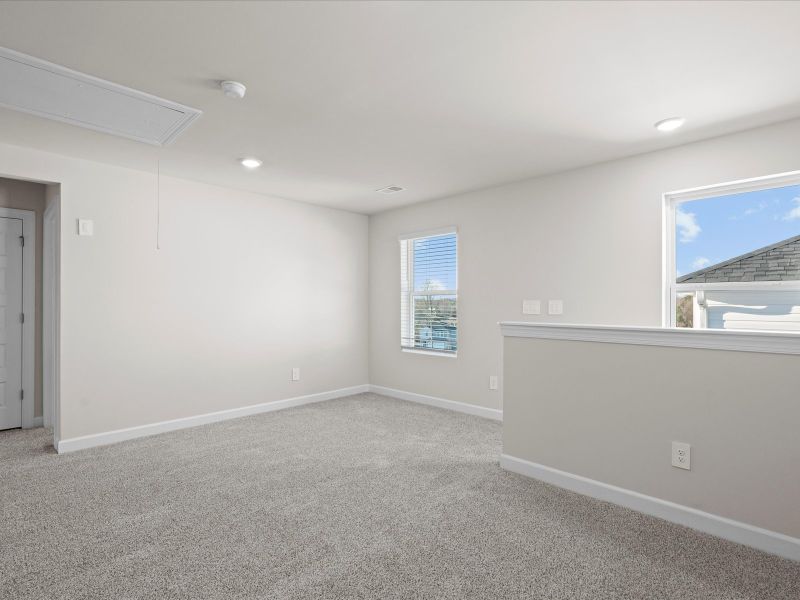 Spacious, unfurnished interior of a new home in Brayfield Manor - Heritage Collection, Wellford (Image 14).