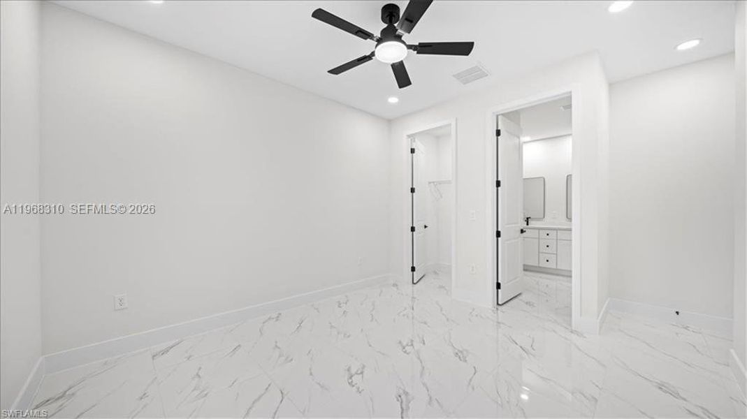 Spacious, unfurnished interior of a new home in , Lehigh Acres (Image 12).