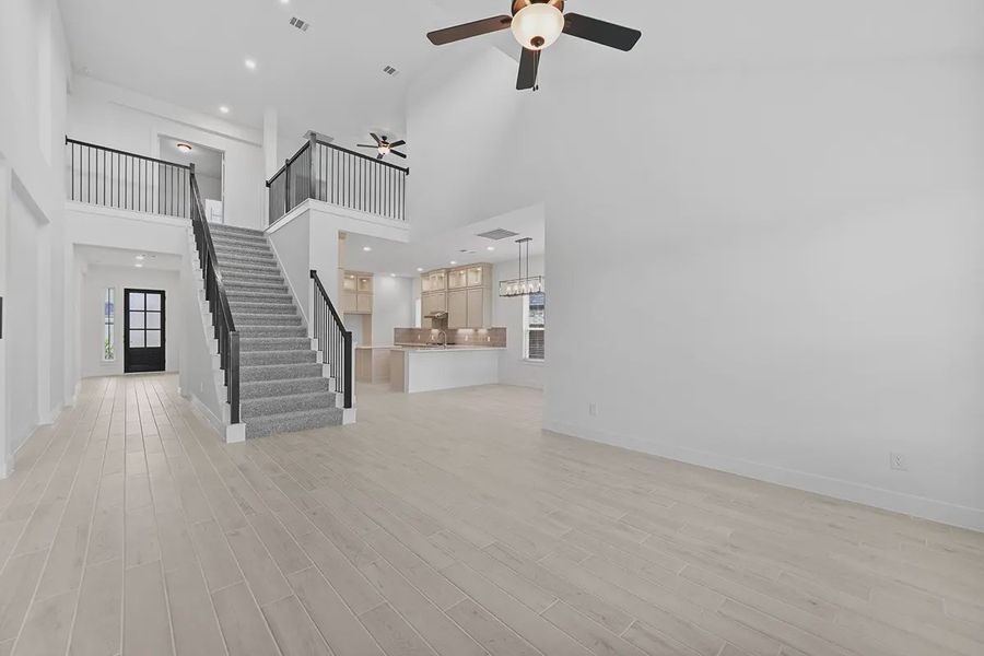 Spacious, unfurnished interior of a new home in Grange, Katy (Image 20).