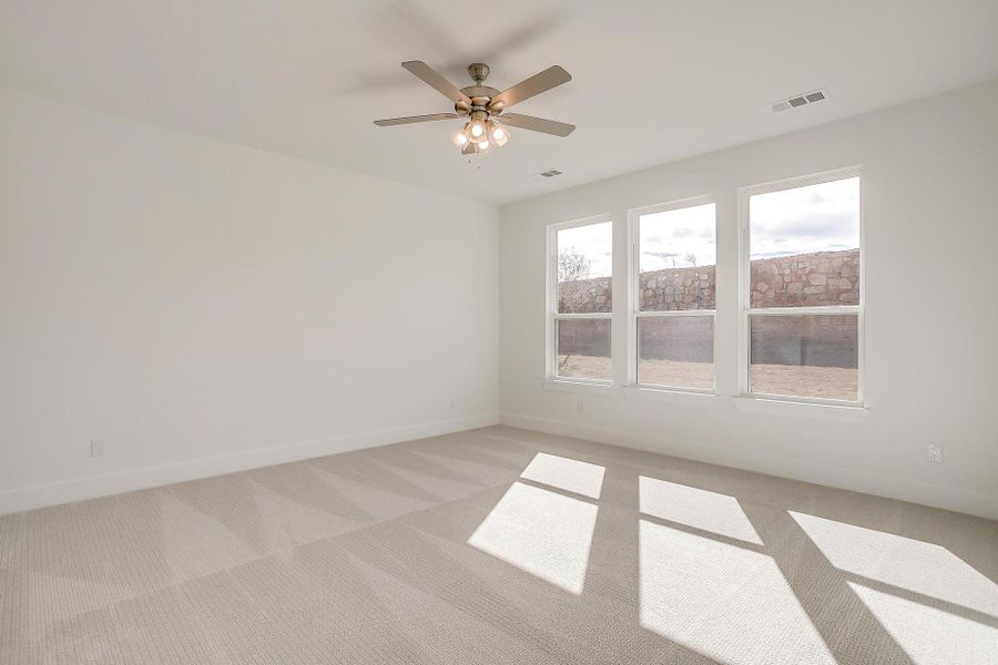 Representative unfurnished interior of a home built from the Eleanor by Graham Hart Home Builder in Sweetgrass, Haslet (Image 21).