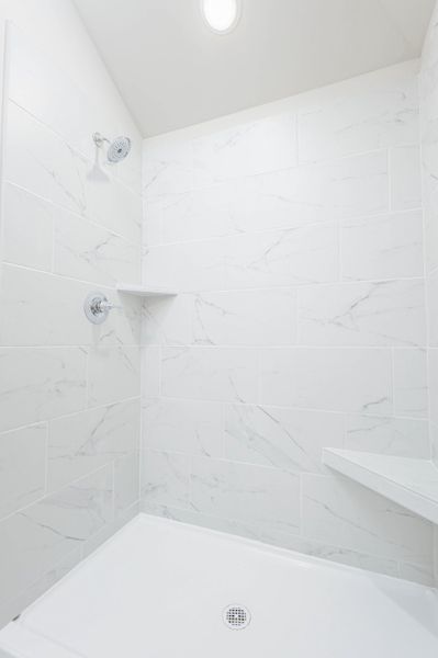 Representative unfurnished interior of a home built from the Hickory w/ Bonus Rm by Nason Homes in Woodland Farms, Dickson (Image 32). Representative unfurnished interior of a home built from the Hickory w/ Bonus Rm by Nason Homes in Woodland Farms, Dickson (Image 32).