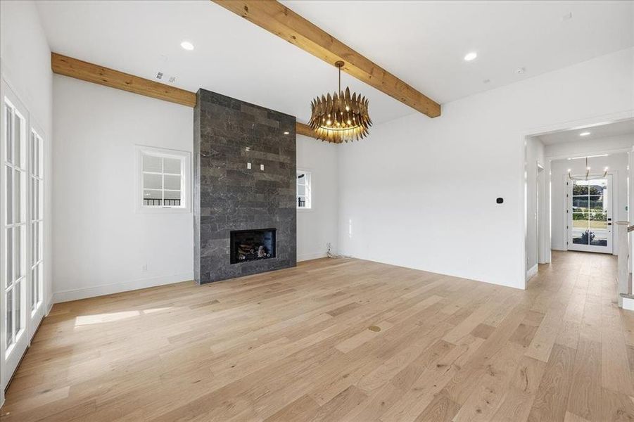 Spacious, unfurnished interior of a new home in Montrachet, Fort Worth (Image 22).