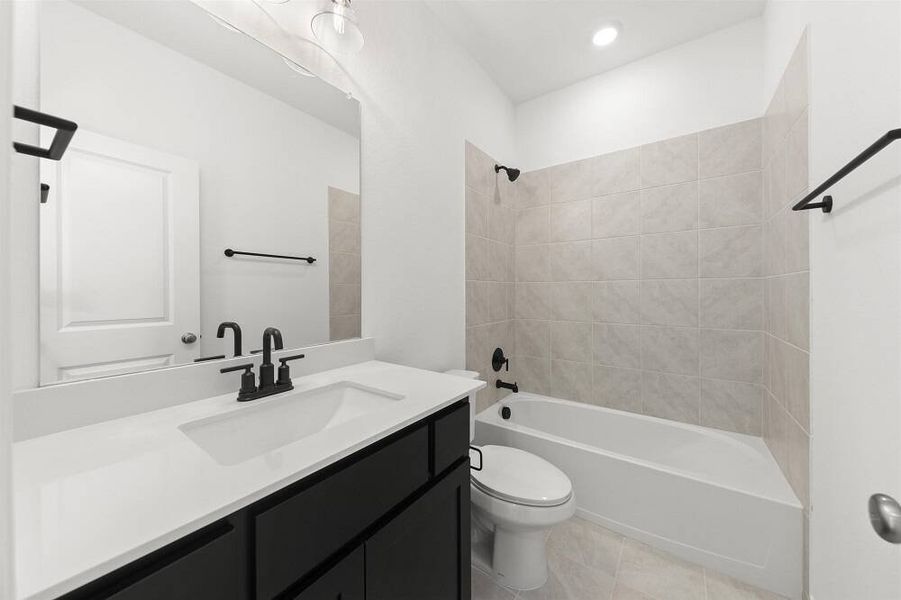 Rice Townhome Secondary Bathroom