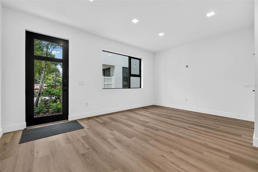 Spacious, unfurnished interior of a new home in , St. Petersburg (Image 12). Spacious, unfurnished interior of a new home in , St. Petersburg (Image 12).