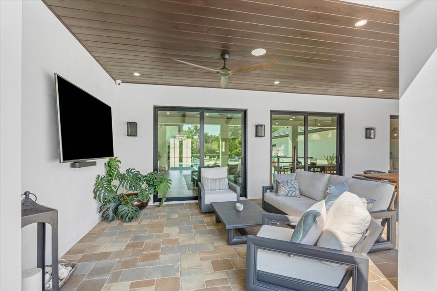 Covered Lanai