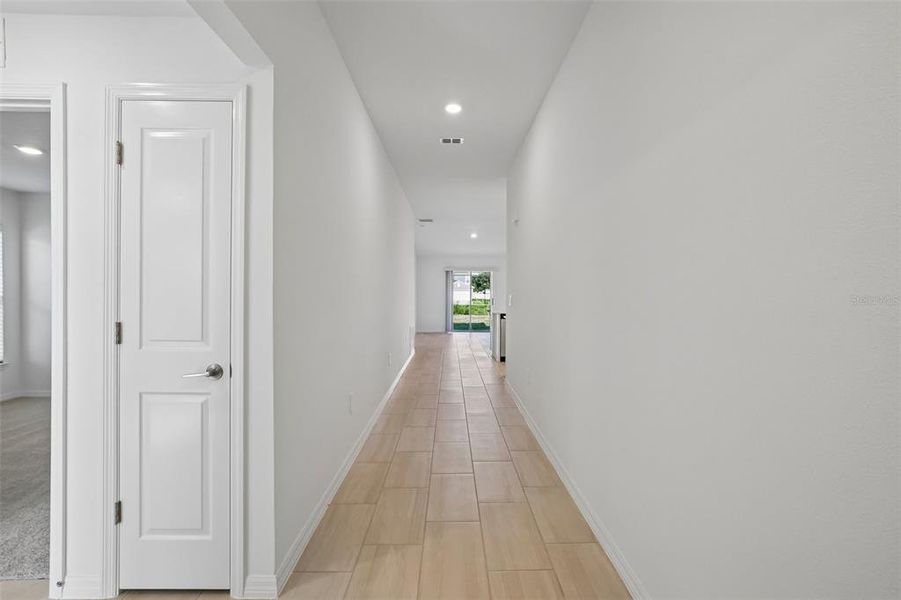 Spacious, unfurnished interior of a new home in Balm Grove, Wimauma (Image 21).