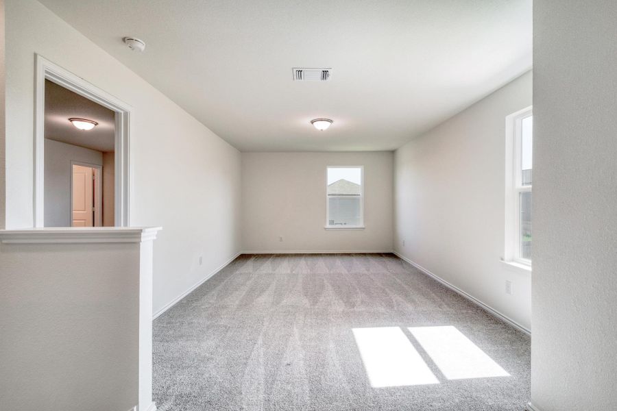 Spacious, unfurnished interior of a new home in Sonterra - Cool Water, Jarrell (Image 9). Spacious, unfurnished interior of a new home in Sonterra - Cool Water, Jarrell (Image 9).