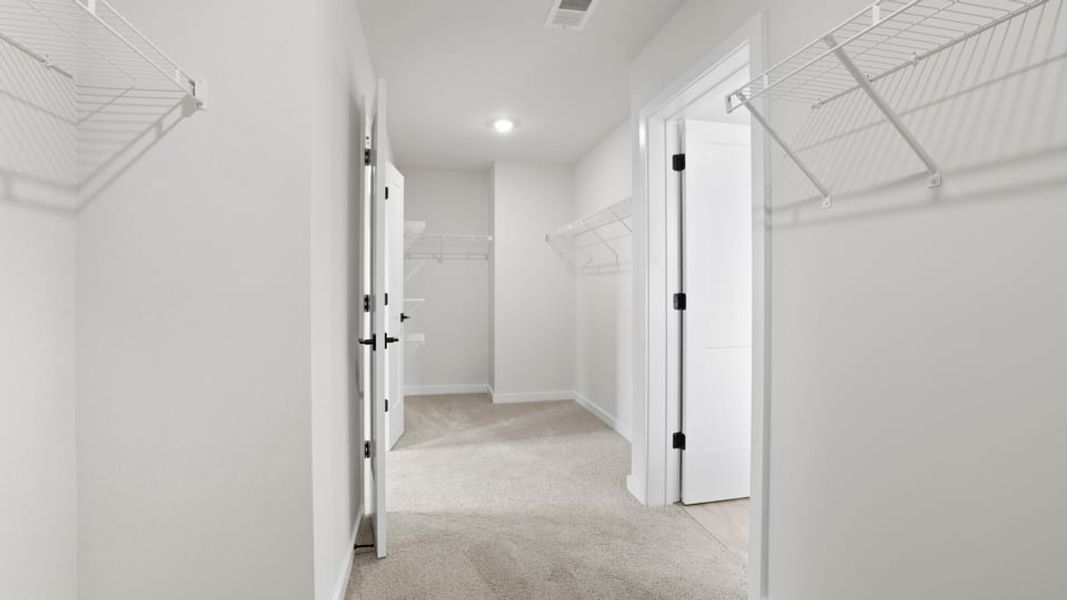 Spacious, unfurnished interior of a new home in Harrison Valley, Simpsonville (Image 24).