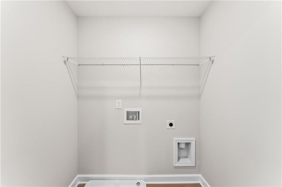 Spacious, unfurnished interior of a new home in East Park Village, Kennesaw (Image 19). Spacious, unfurnished interior of a new home in East Park Village, Kennesaw (Image 19).