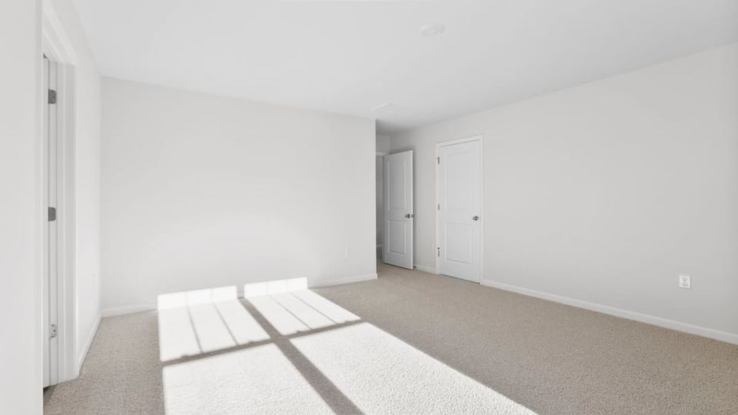 Spacious, unfurnished interior of a new home in Cedar Gap, Fountain Inn (Image 32).