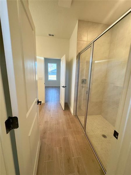 Spacious, unfurnished interior of a new home in Marion Oaks, Ocala (Image 14).