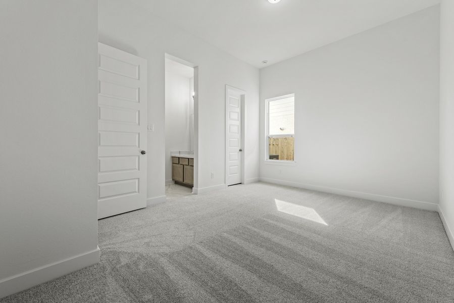 Representative unfurnished interior of a home built from the The Leona by Westin Homes in ARTAVIA®, Conroe (Image 28).