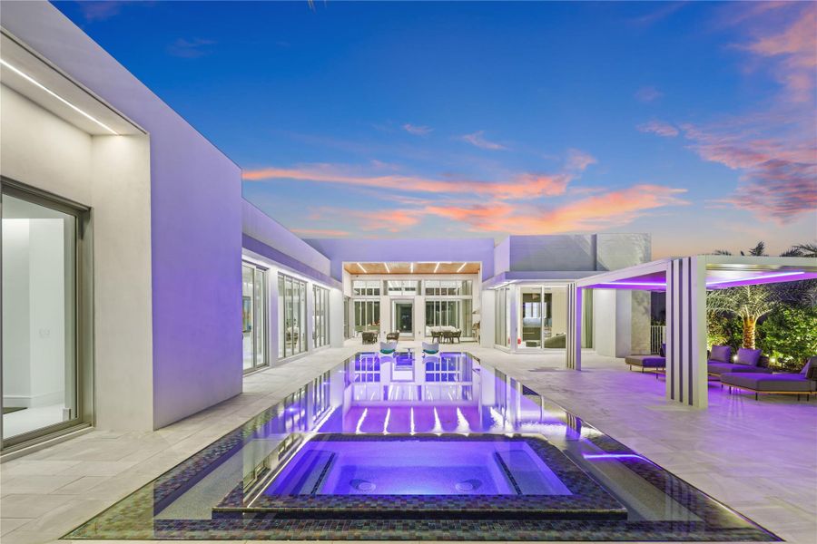 Exterior details and patio area of a home in , Parkland (Image 20).