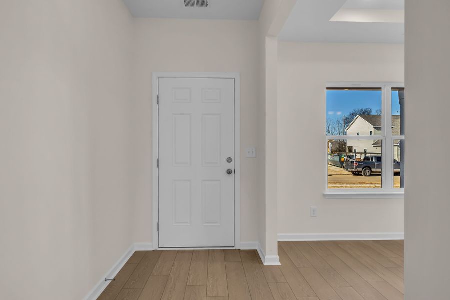 Spacious, unfurnished interior of a new home in Hampshire Hills, Columbia (Image 15). Spacious, unfurnished interior of a new home in Hampshire Hills, Columbia (Image 15).