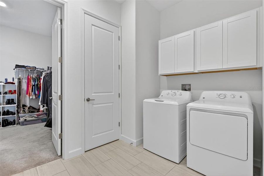 Furnished interior view inside a new home in Southshore Bay: The Grand Estates, Wimauma (Image 18).