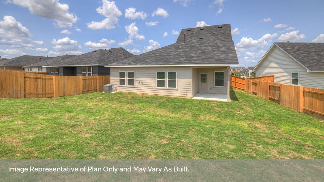 Exterior details and patio area of a home in Trace, San Marcos (Image 3).