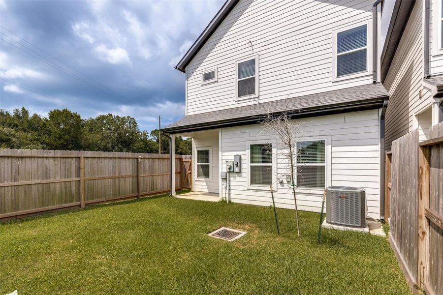 Front exterior of a new home in , Houston, TX, highlighting curb appeal (Image 1).