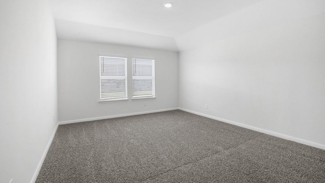 Representative unfurnished interior of a home built from the Garland by D.R. Horton in Waverly Estates, Josephine (Image 10).