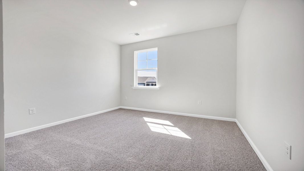 Spacious, unfurnished interior of a new home in Sease's Pond, Gilbert (Image 19). Spacious, unfurnished interior of a new home in Sease's Pond, Gilbert (Image 19).