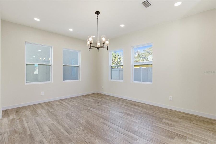 Spacious, unfurnished interior of a new home in , St. Petersburg (Image 33).