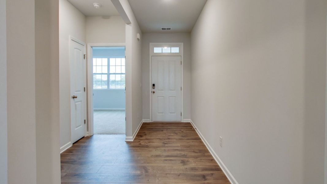 Spacious, unfurnished interior of a new home in Savannah Lakes, Lewisburg (Image 14). Spacious, unfurnished interior of a new home in Savannah Lakes, Lewisburg (Image 14).