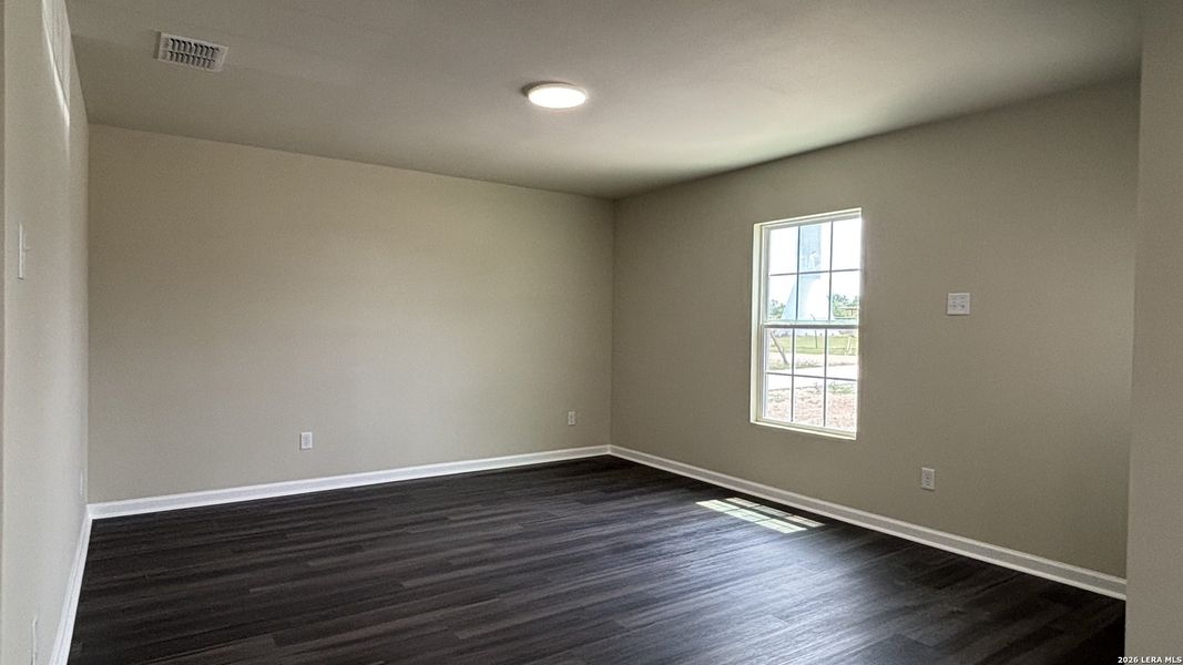 Spacious, unfurnished interior of a new home in , Nixon (Image 28).