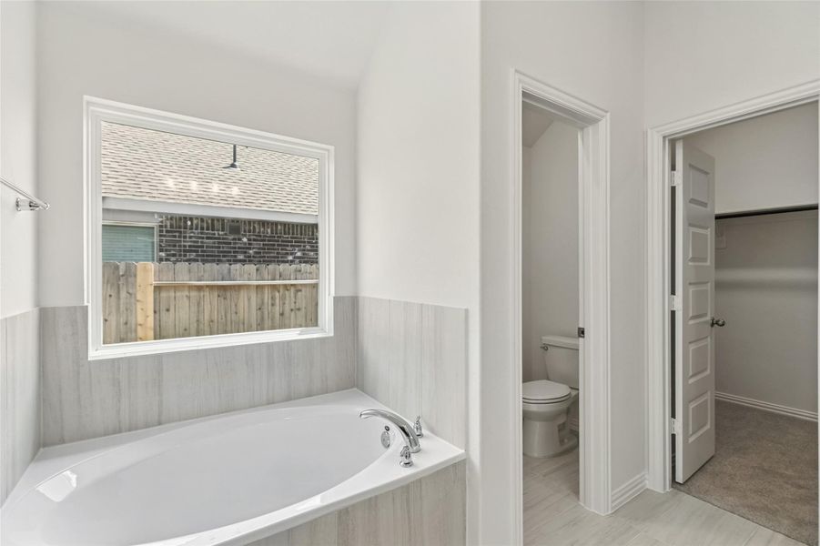 Furnished interior view inside a new home in Oakwood Estates, Waller (Image 6).